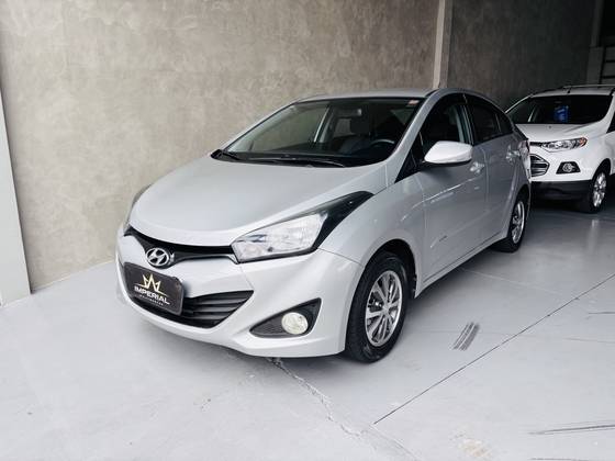 HYUNDAI HB20S 1.6 COMFORT PLUS 16V FLEX 4P MANUAL